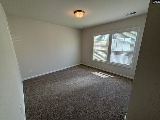 Building Photo - 1020 Field Strip Rd