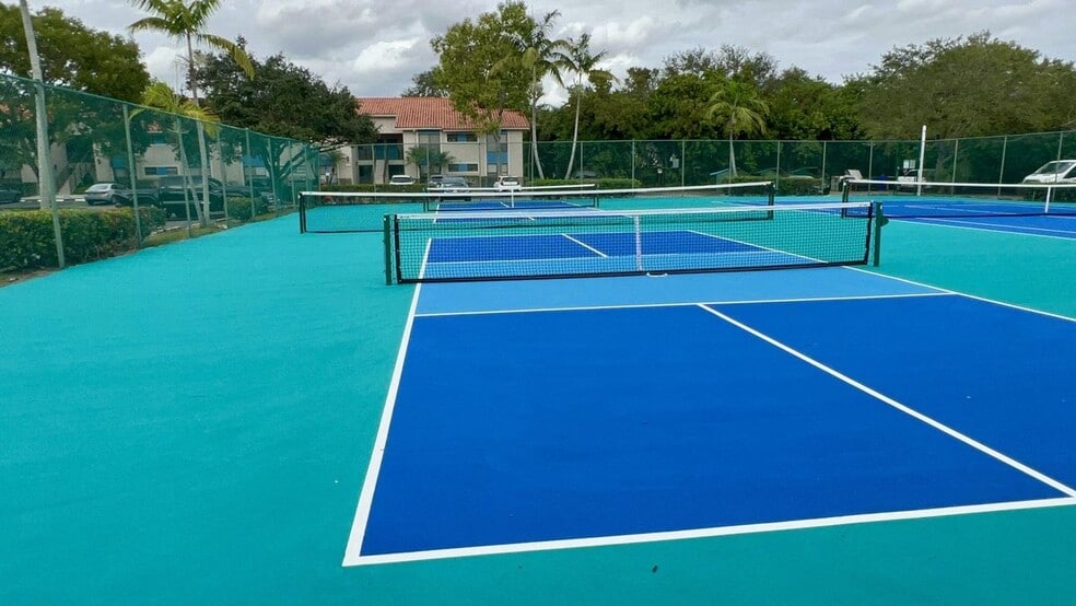 Building Photo - 1581 Balfour Point Dr