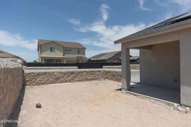 Building Photo - 2725 Mike Price Dr