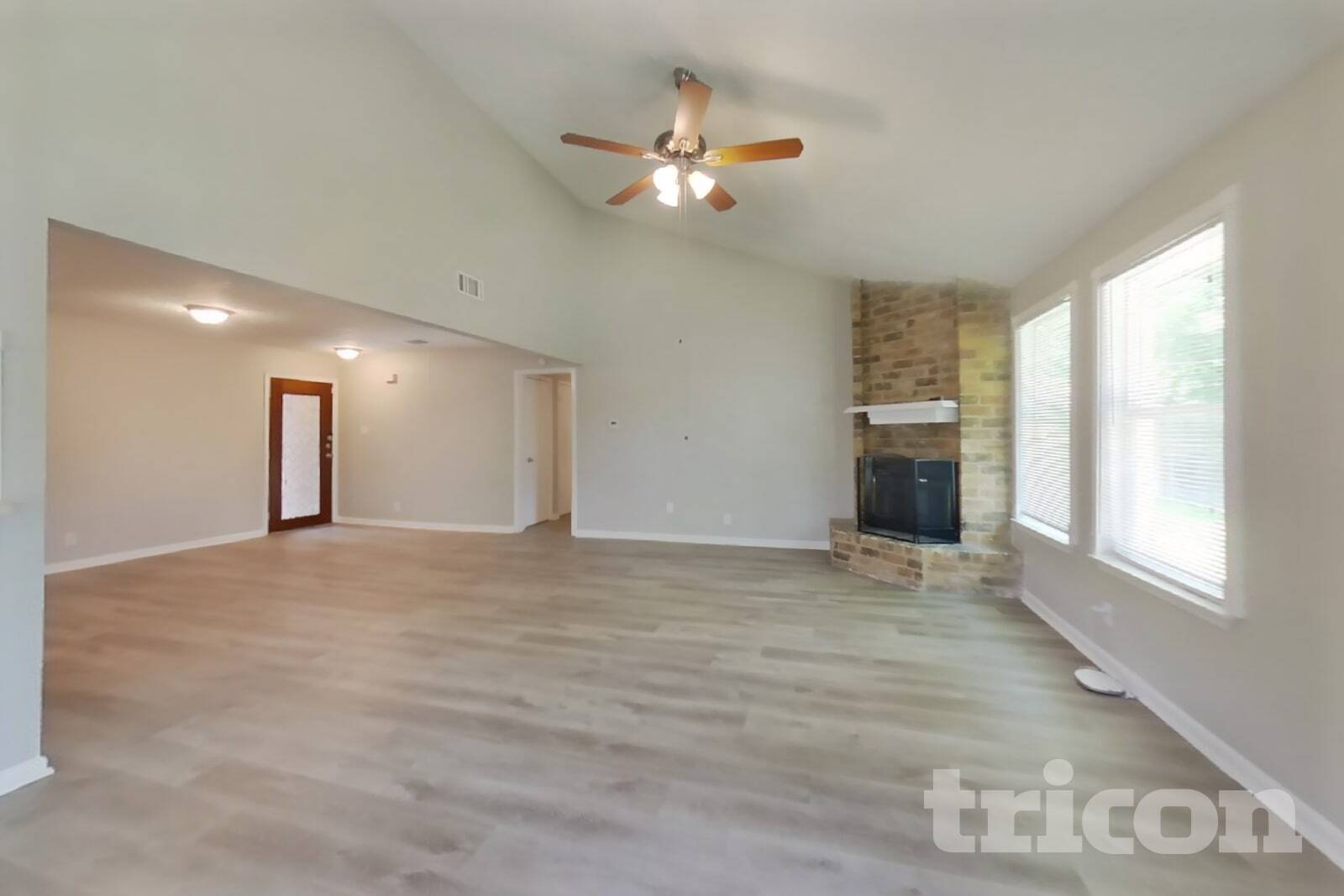 Building Photo - 13307 Venice Cir