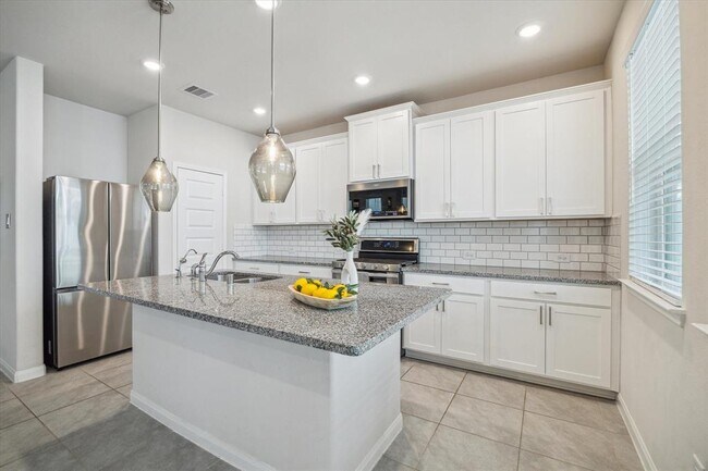 Building Photo - 1512 Parkland Oak Dr
