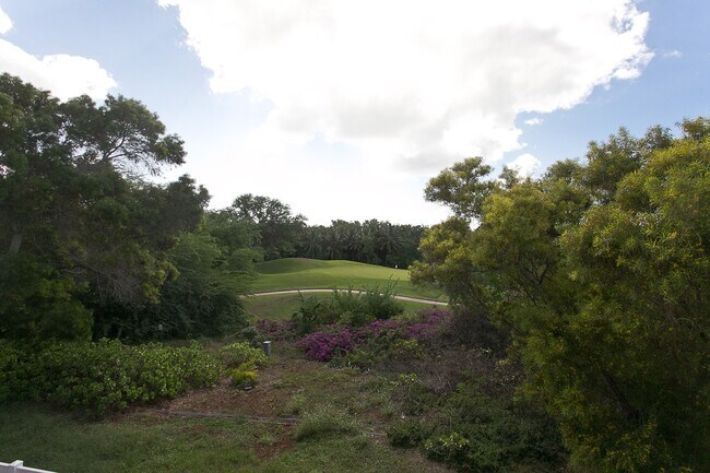 Building Photo - Arbors in Ewa Beach 2/2/2 Townhouse