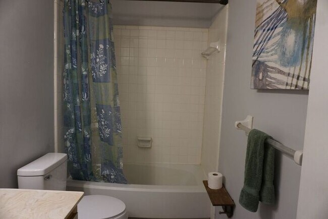 Building Photo - Single Story 2 bedroom 2 bathroom Townhome with Garage in Mandarin