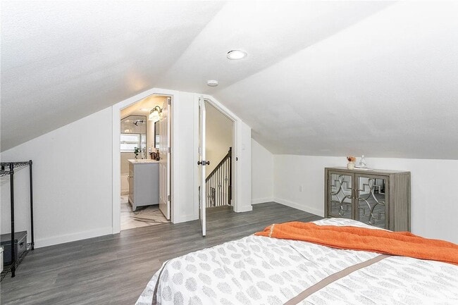 Building Photo - Beautifully Renovated 4-Bedroom Home in Desirable Arbor Heights!