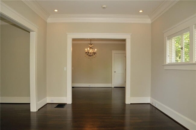 Building Photo - 950 Rupley Dr NE