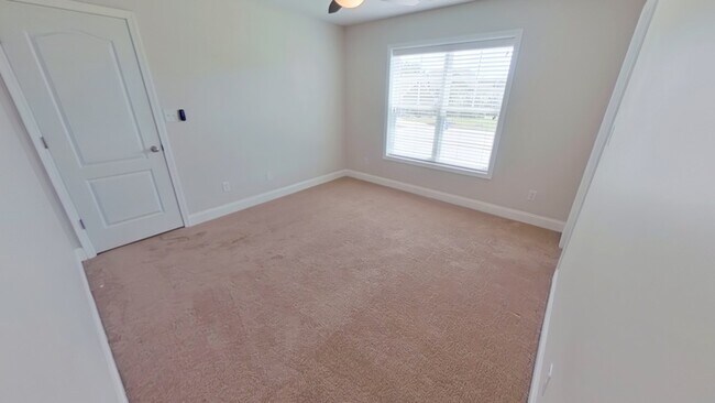 Building Photo - 169 Eclipse Ct