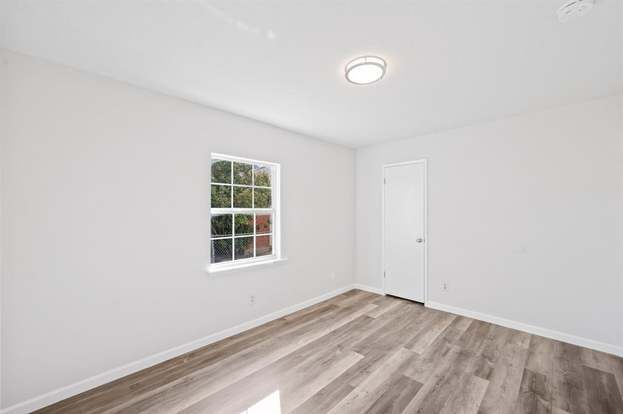 Building Photo - 2215 Overbrook Dr
