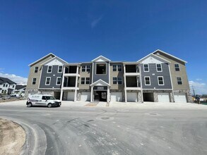Building Photo - 1382 N 3650 W