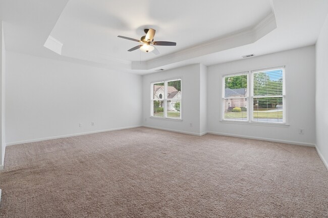 Building Photo - Spacious Renovated Home on a Quiet Cul-de-Sac Single-family · Professionally managed · Move-in ready