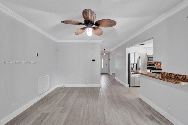 Building Photo - 5031 SW 88th Terrace
