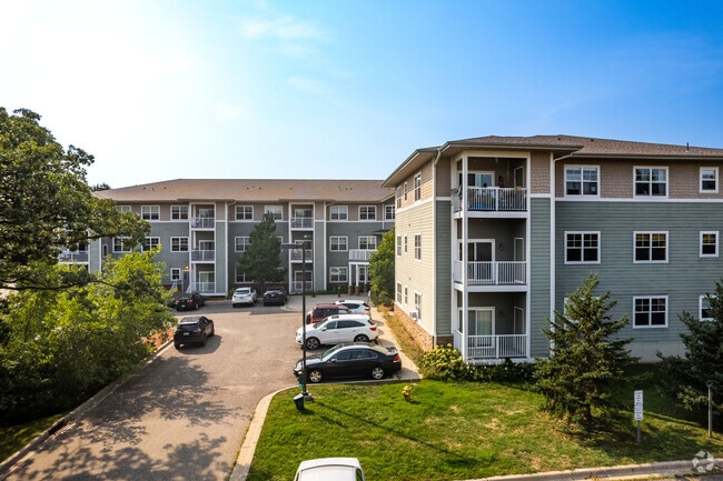 Building Photo - McCarrons Pond
