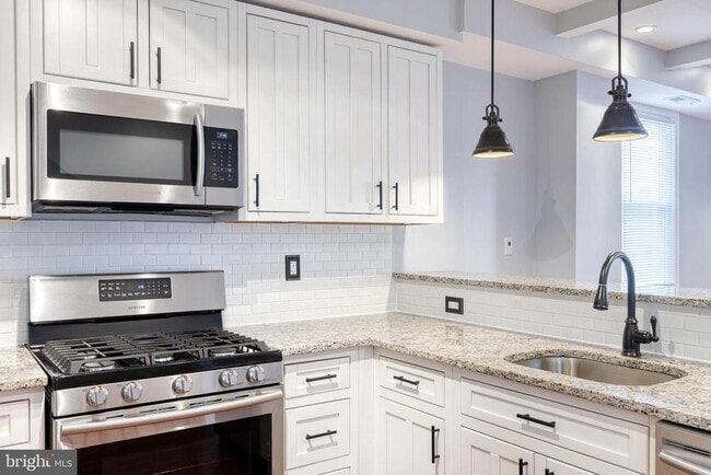 Building Photo - 4011 Evans Chapel Rd