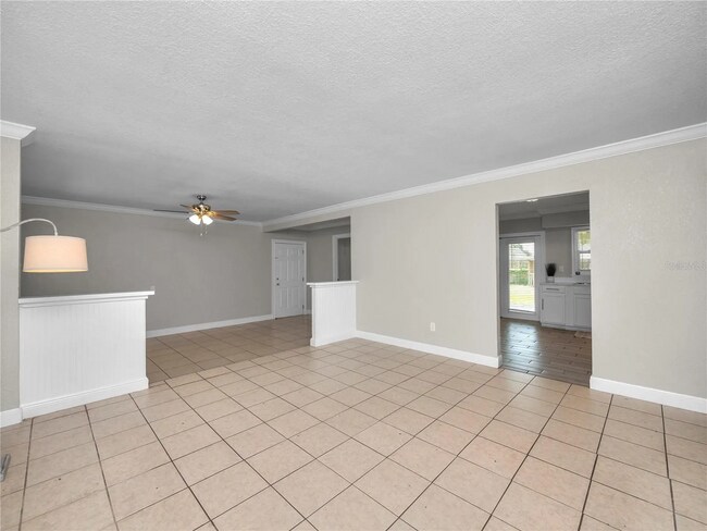 Building Photo - 3440 Milner Dr S