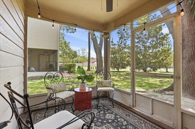 Building Photo - 2120 Fletchers Point Cir