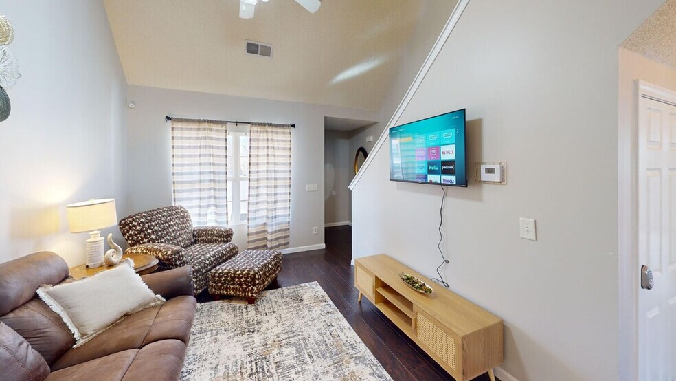 Building Photo - 106 Middlebrook Dr