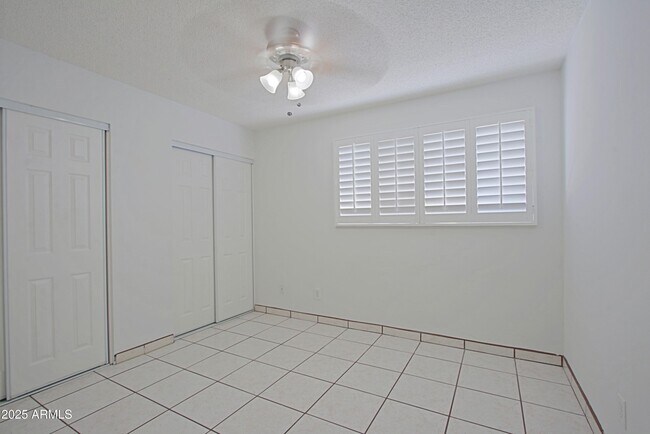 Building Photo - 4526 W Altadena Ave
