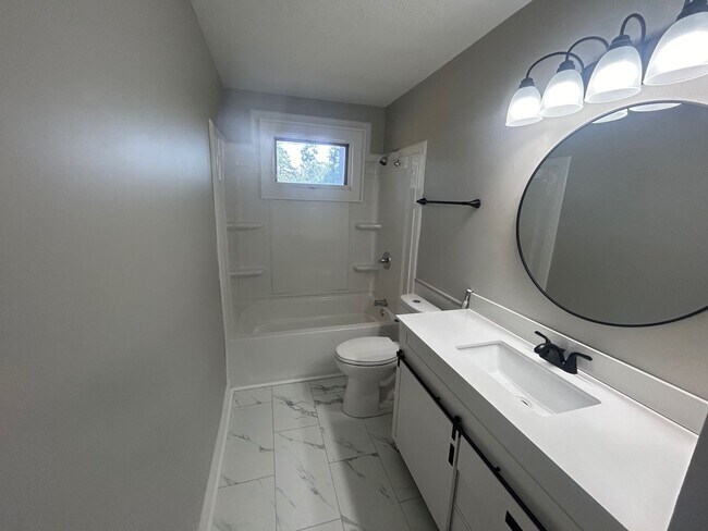 Building Photo - 3728 Baywater Dr