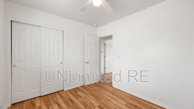 Building Photo - 6145 N Old McDonald Dr