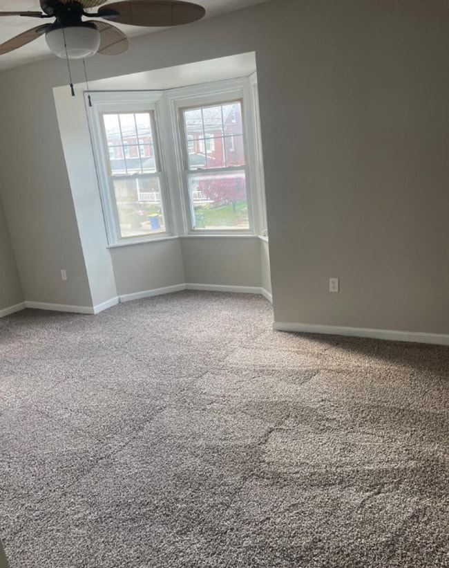 Building Photo - Beautiful 4 Bedroom, 1.5 Bath Colonial Style Home in Central York Schools!