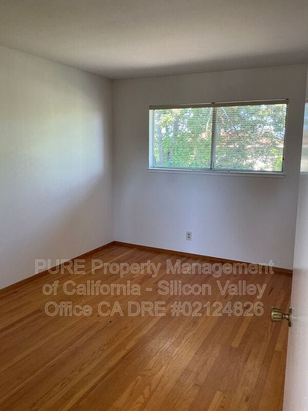Building Photo - 5655 Glen Haven Ct