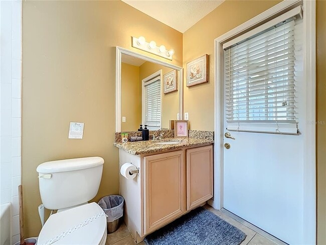 Building Photo - 520 Orista Dr