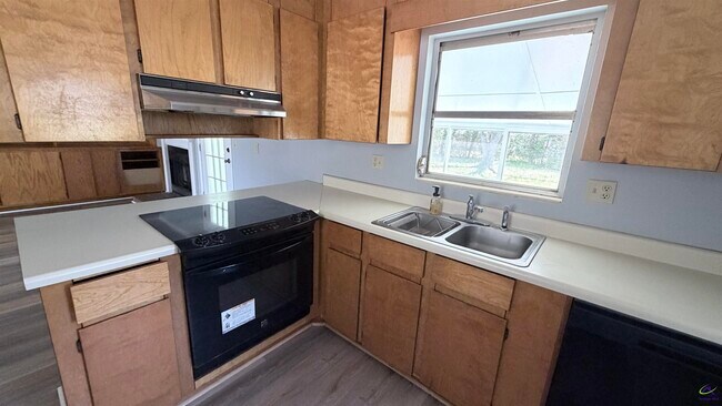 Building Photo - 1420 Nancelon St