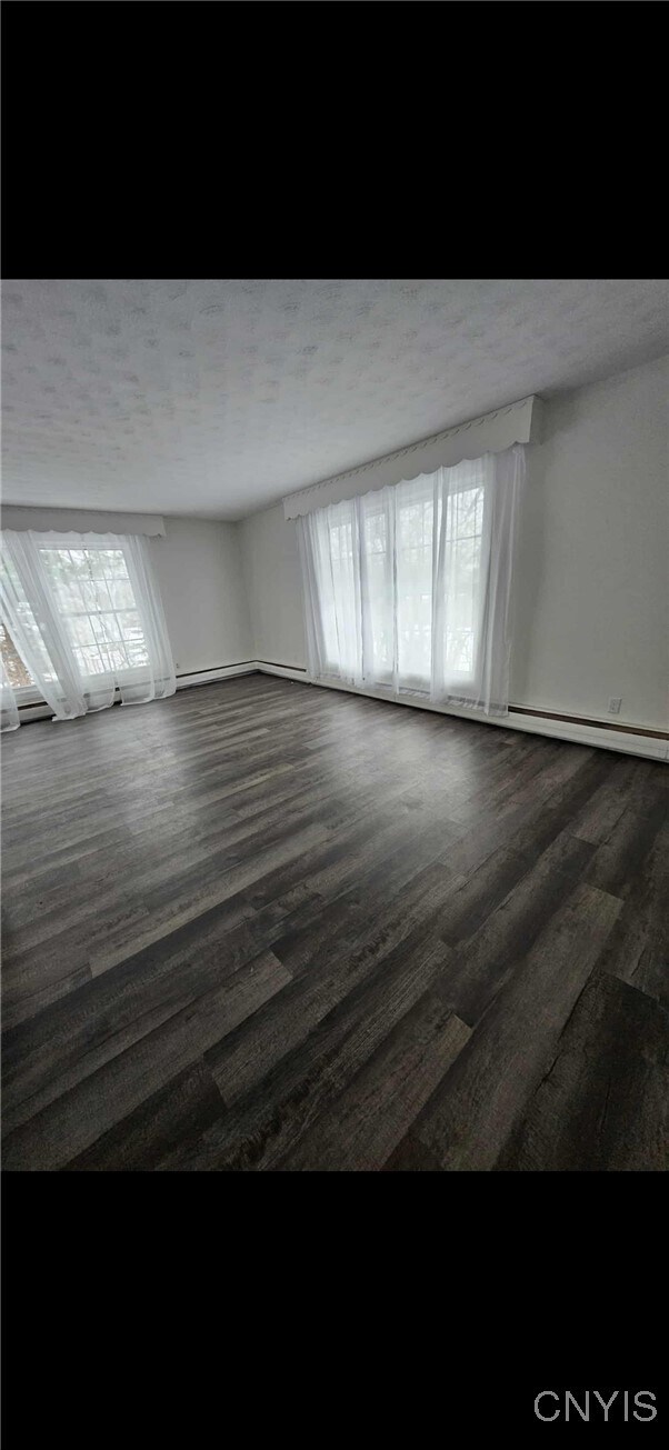 Building Photo - 245 Pratt St