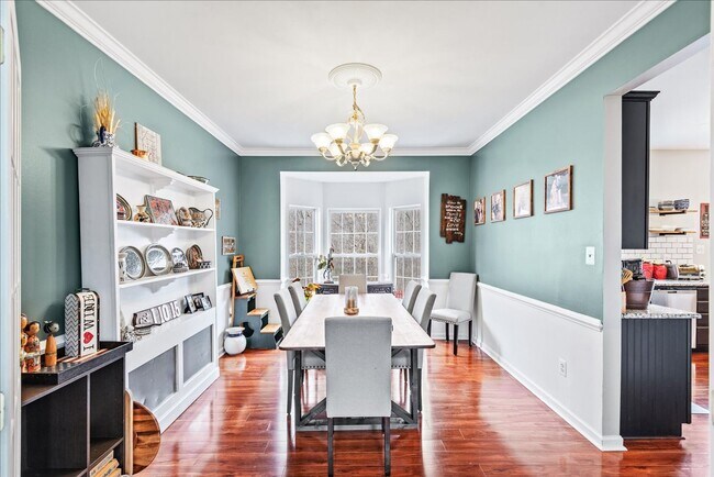 Building Photo - Beautiful 5-bedroom home close to VRE, I-95, shopping and much more!