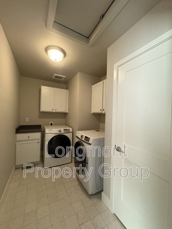 Building Photo - 1322 Johnston Ct