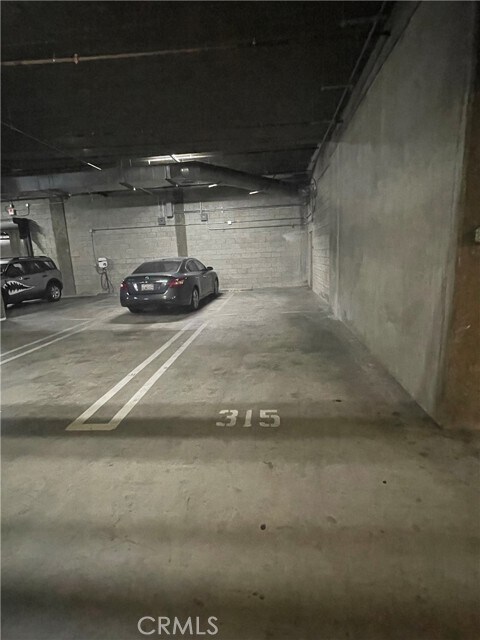 Building Photo - 1234 Wilshire Blvd