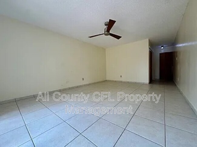 Building Photo - 2911 Woolridge Dr