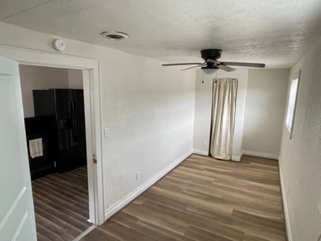 Building Photo - 1145 Jefferson Ave