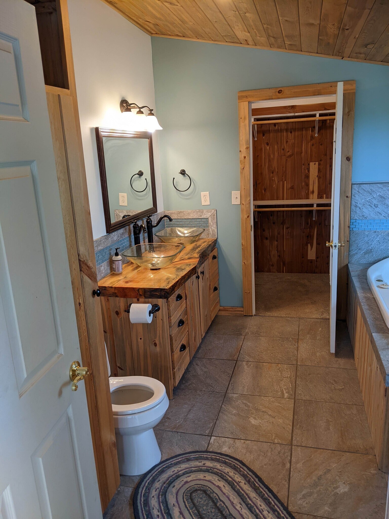 Building Photo - 22517 Shawnee Rd