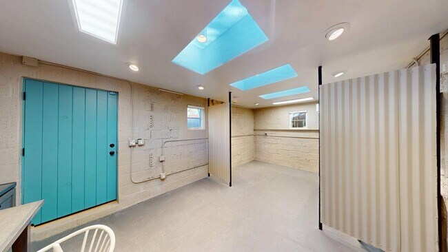 Building Photo - This historic South Capitol home with incr...