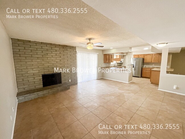 Building Photo - 4025 W Carol Ave