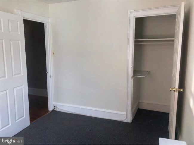 Building Photo - 306 Leverington Ave