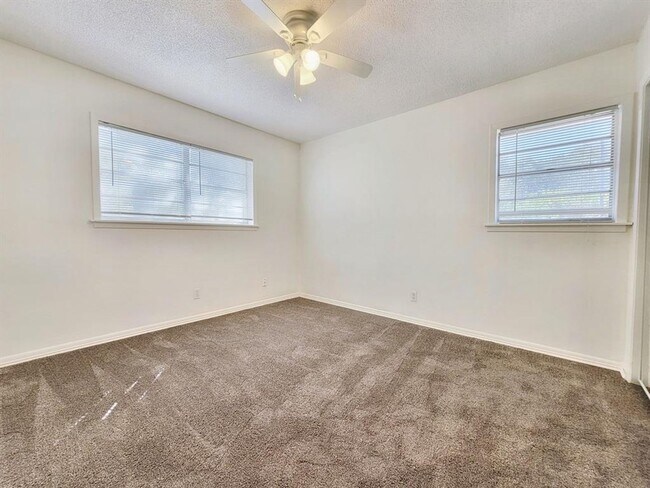 Building Photo - Beautiful 3 BR / 2 BA Home in Round Rock!