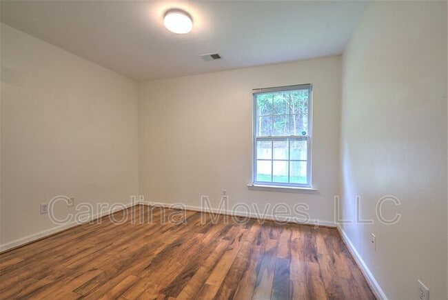Building Photo - 406 Crescentwood Ct