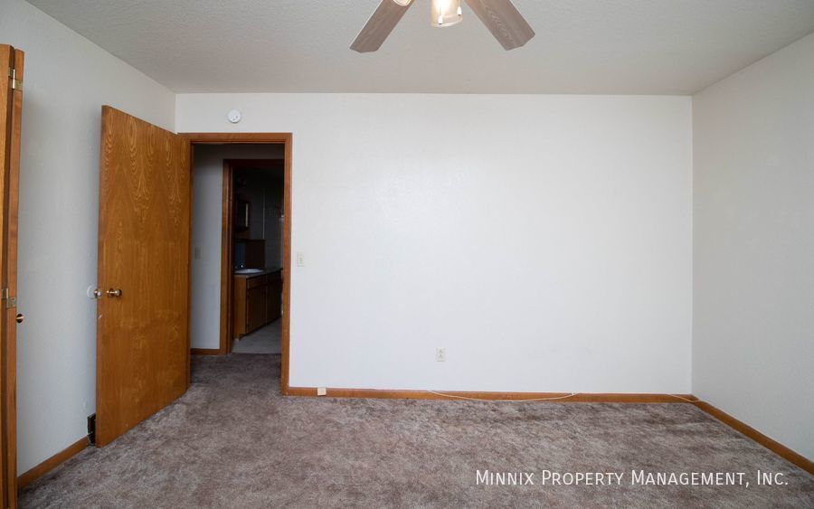 Building Photo - 1009 Garland
