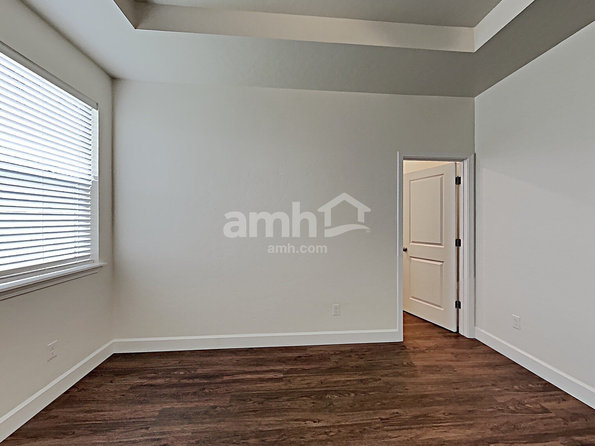 Building Photo - 175 E Sicily Dr