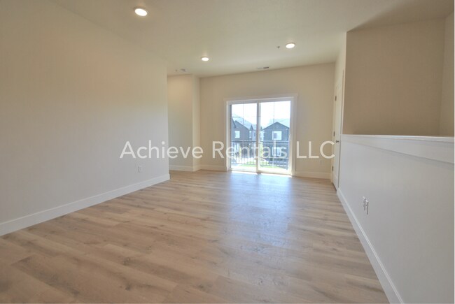 Building Photo - 1557 North 110