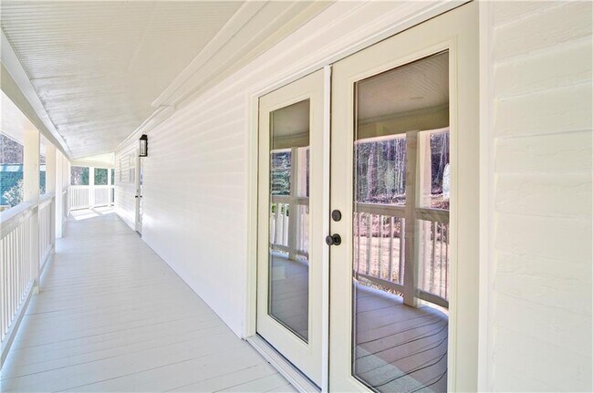 Building Photo - 12485 Reinhardt College Pkwy