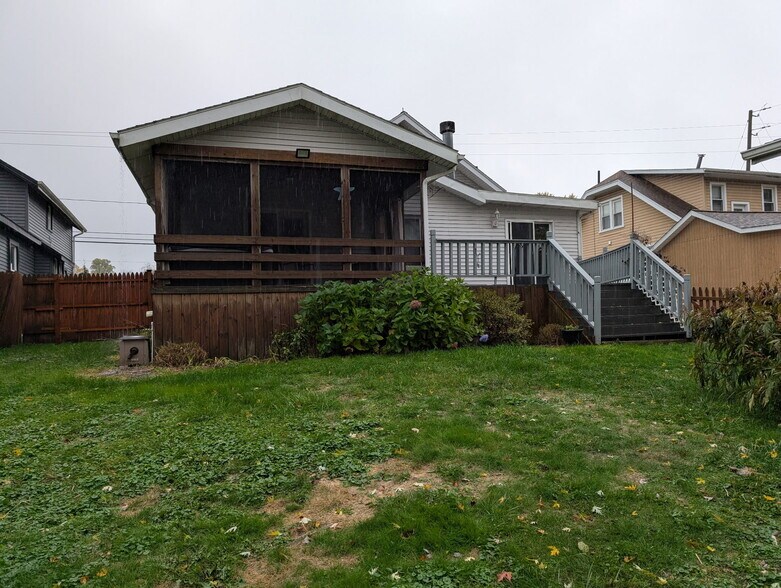 Building Photo - 4047 Mogadore Rd