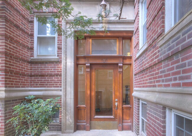 Building Photo - 1699 Cambridge St