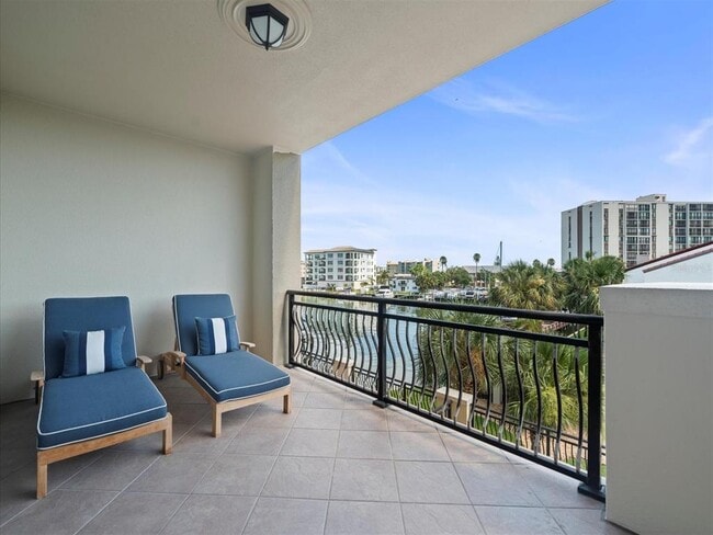 Building Photo - 202 Windward Passage