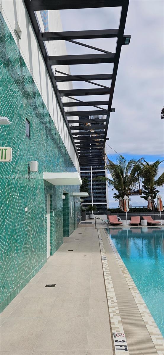 Building Photo - 601 N Miami Ave