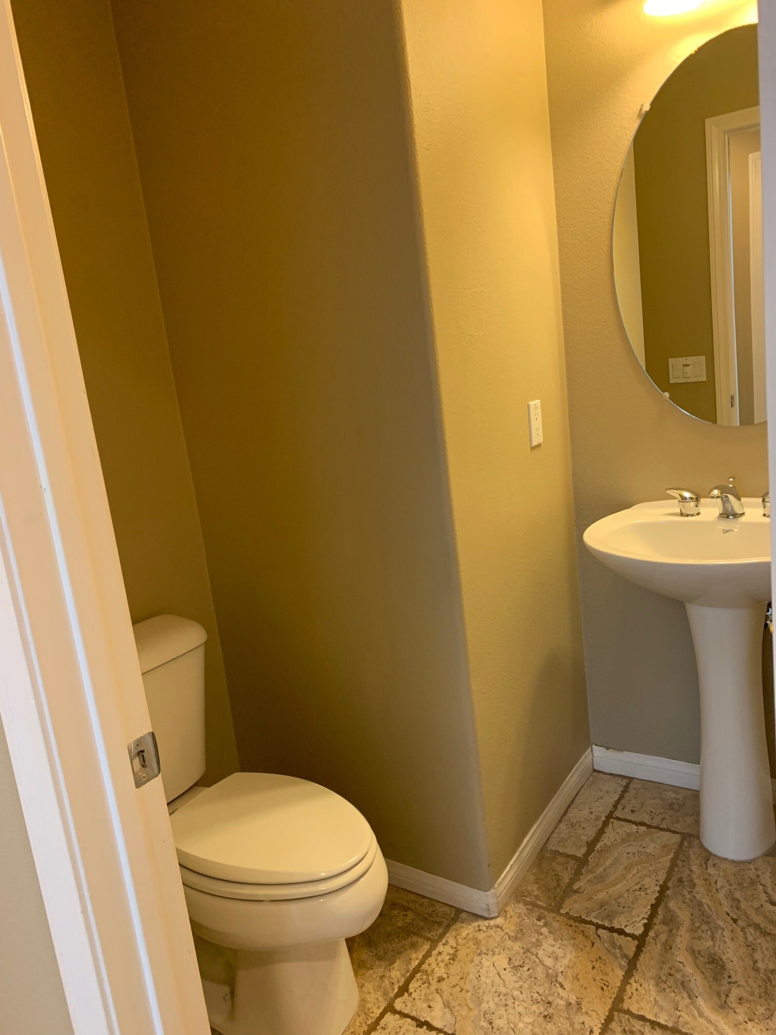 Building Photo - 84126 Canzone Dr