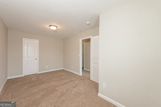 Building Photo - 411 Erin Ct