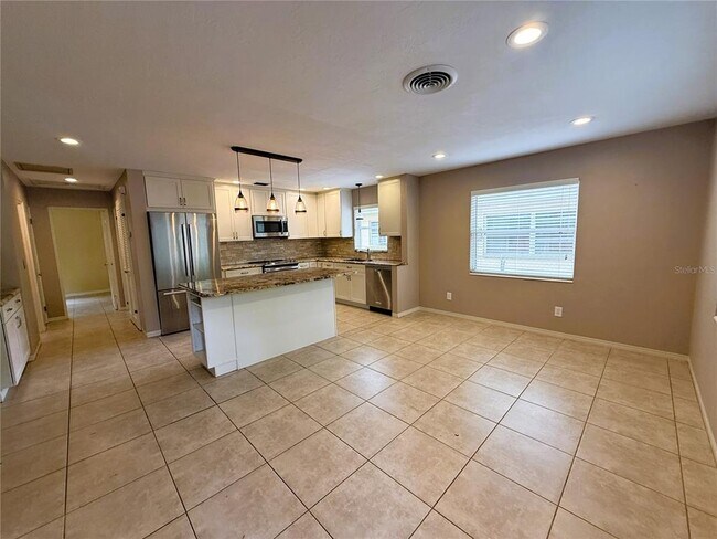 Building Photo - 8184 24th Ave N