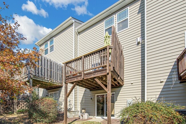 Building Photo - 4 Prairie View Ct